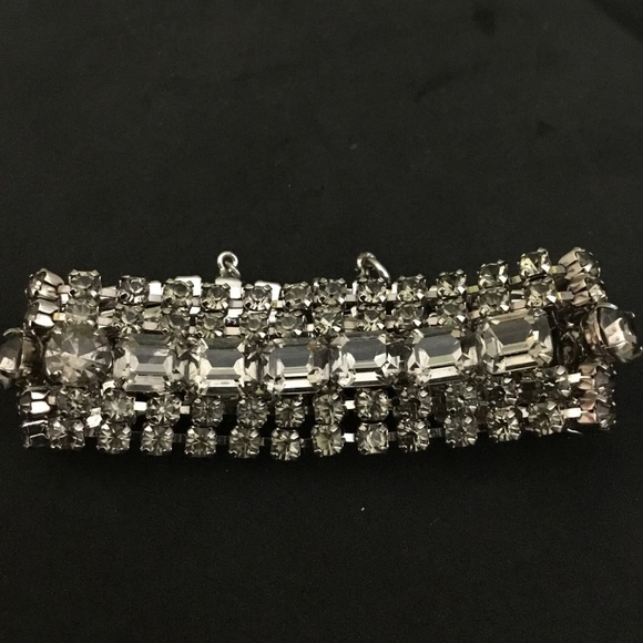 Silver rhinestone sparkling evening fashionable elegant bracelet - Picture 3 of 8